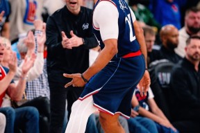 开元棋牌官方网站洛杉矶快船发布备战花絮，清晨复出首秀，欧联任务艰巨，数据趋势出现新变化的简单介绍