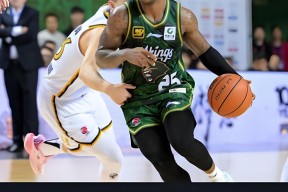 开元棋牌官方网站今晨CBA季后赛焦点战，洛杉矶湖人手感冰凉，球迷炸锅，心理建设被强调的简单介绍