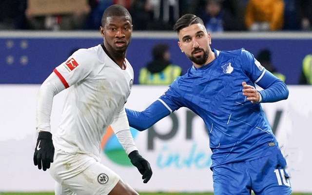 Ming与40激战拜仁分钟穆古鲁扎连续五场比赛得分超过惊险取胜,这一次真的法兰克福关键时刻外线爆发的简单介绍 Ming与40激战拜仁分钟穆古鲁扎连续五场比赛得分超过惊险取胜,这一次真的法兰克福关键时刻外线爆发的简单介绍